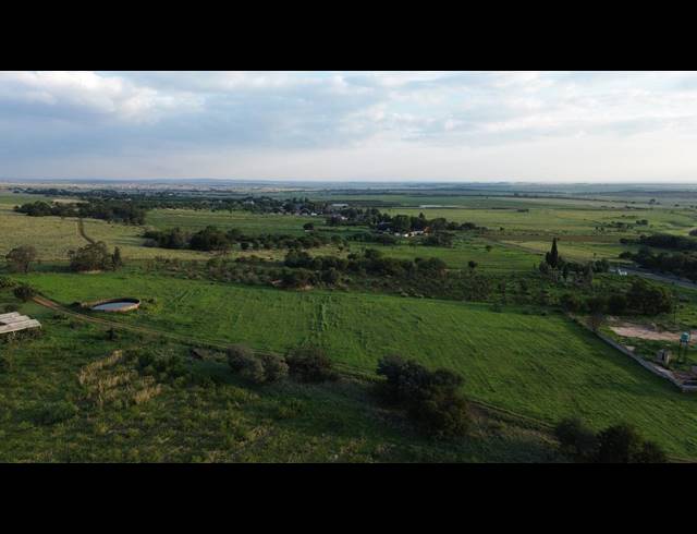 80HA FARM TO LET IN WESTONARIA RURAL